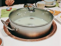 -洪氏嗨捞·猪肚鸡火锅(阳光天地店)