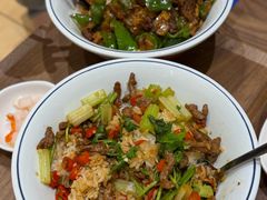 -李与白包子铺(桐梓林店)