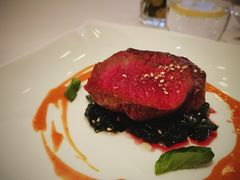 煎和牛牛柳配菠菜-Jean Georges