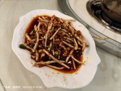 -渝君重庆火锅(嘉宾路店)