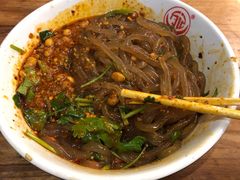万记特色酸辣粉-万记麻辣烫国展总店