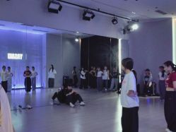 -YASAKI国际舞蹈中心