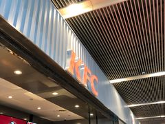 门面-肯德基(成都机场T2到达精选店)