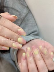 -花岐款式专研健康美甲沙龙