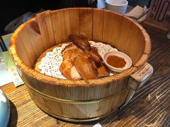 -胡桃里音乐酒馆(环亚凯瑟琳广场店)