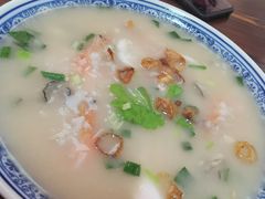 -亚忠小吃店(曾厝垵店)