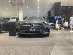 -奔驰上海利星(七宝店)