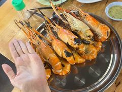 -席娜卡琳火车铁道夜市