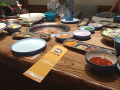 -明洞阿姨·韩式酱蟹烤肉·创意料理(三元桥店)