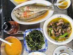-七的湖·晚芳亭·阳澄湖农家菜·大闸蟹(莲花岛店)