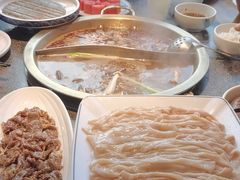 -小天鹅火锅·一线江景洪鼎旗舰店(洪崖洞店)