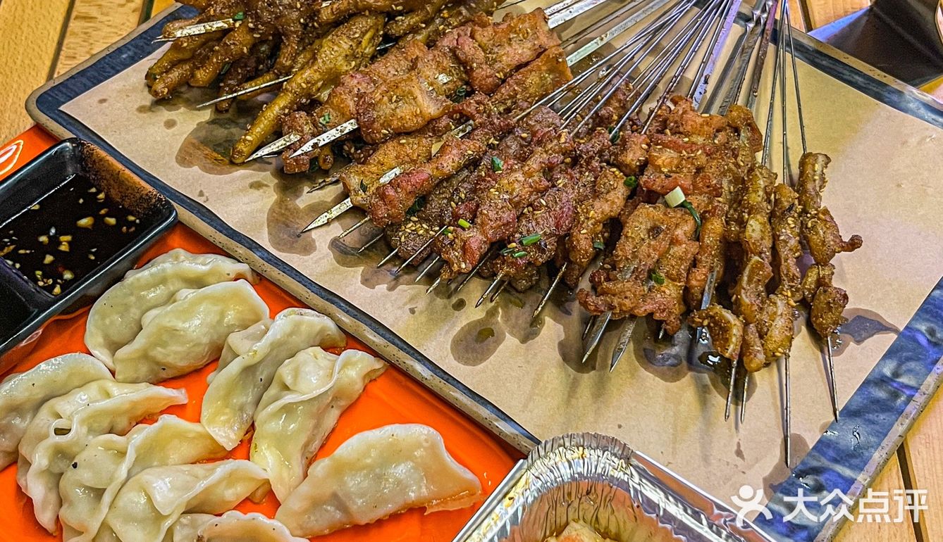 《关于我在武汉一个礼拜吃三次的烧烤店》