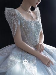 点击看大图 -艾拉·女王婚纱礼服馆
