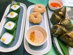 炸虾饼配泰国梅子酱-帕蓝·暹罗料理(大学路店)
