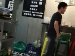 -花溪巷牛肉粉(泉城路店)