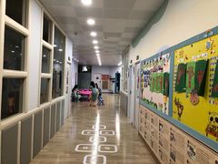 -星空布洛早教·托育(滨江店)