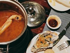 -广州万富希尔顿酒店·感趣自助餐厅·金秋蟹宴生蚝海鲜刺身