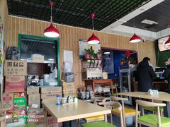 大堂-内蒙焖面大盆骨餐馆(山大路店)