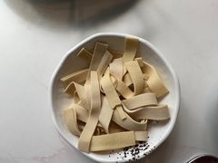 -德林酸菜鱼火锅(南丹店)