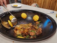 -小火炕铁锅炖鱼