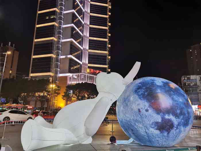 富基广场-"富基广场位于老城区江南大道中,交通方便,.