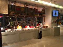 -海口绿发希尔顿酒店-田园汇自助餐·三文鱼·海鲜