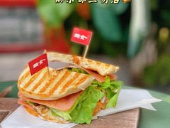 -Catch Bagel(芳草地店)