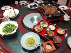 -九十九顶毡房(阜石路店)