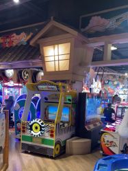 -卡通尼乐园(新达汇三林店)