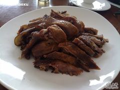 烟熏鸭-天回镇何氏豆腐(总店)