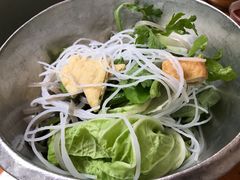 -苗伯妈酸汤火锅