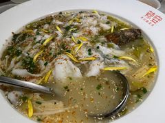 老坛酸菜鱼-新辣宴·湖南家常菜·商务聚餐(中粮创芯店)