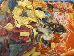 -在巷子里的烤肉店·螺蛳粉烤鱼·牛蛙(和美城店)