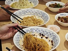 -李与白包子铺(桐梓林店)