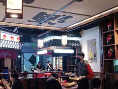 大堂-先启半步颠小酒馆(白麓里店)