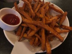 -WOLFGANG PUCK KITCHEN & BAR(迪士尼小镇店)