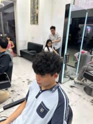 -乾健·烫染·接发SALON