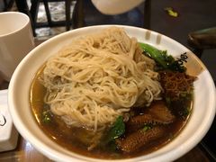 腩汁捞面-粤色·老广州茶餐厅(河南商会大厦店)