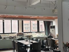 -希岸·轻雅酒店(广州白鹅潭艺术中心花地湾地铁站店)