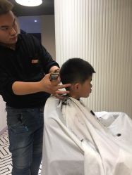 -PE SALON