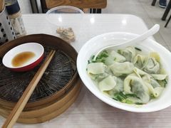 -珊珊小笼馆(仙霞路店)