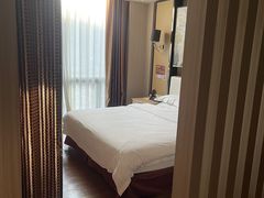 -清水湾酒店(深圳横岗塘坑地铁站店)