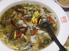 老坛酸菜鱼-新辣宴·湖南家常菜·商务聚餐(中粮创芯店)