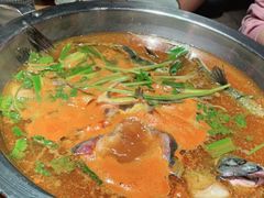 -野山舂·贵州现舂酸汤火锅(鸿通城店)