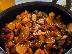 -老钟家烤羊排·敦伊阁清真餐厅胡羊焖饼