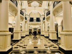 -LONG BAR 廊吧(外滩华尔道夫酒店)