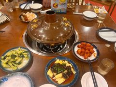 -岳记兴隆·青城腊排铜火锅(融创店)