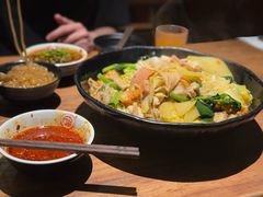 -万记麻辣烫国展总店