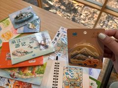 -猫的天空之城概念书店(束河店)