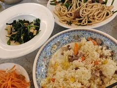 -汗腾格里·风味餐厅(新疆驻京办店)